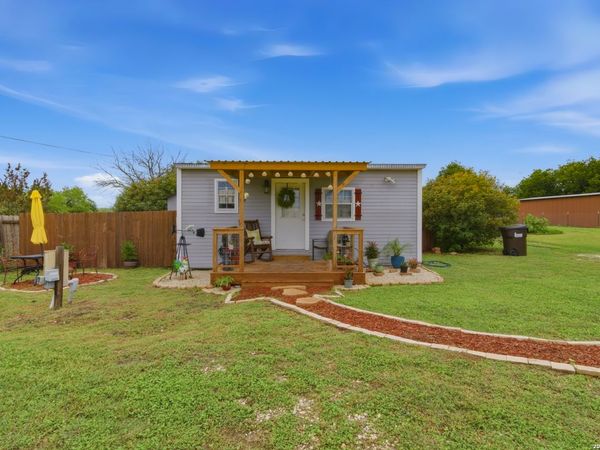 148 Dewey, Seguin, TX 78155