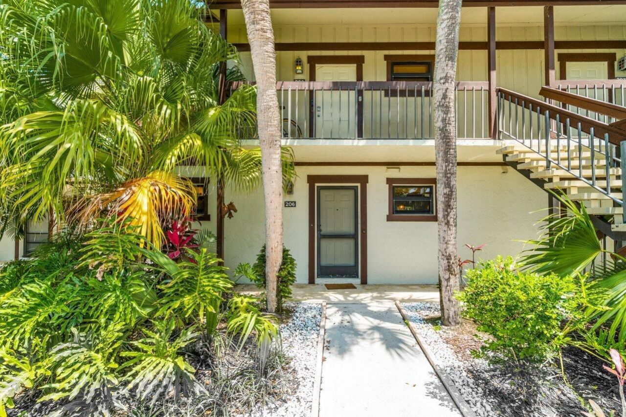 13334 Polo Club Road, Unit 206, Wellington, FL 33414 Photo