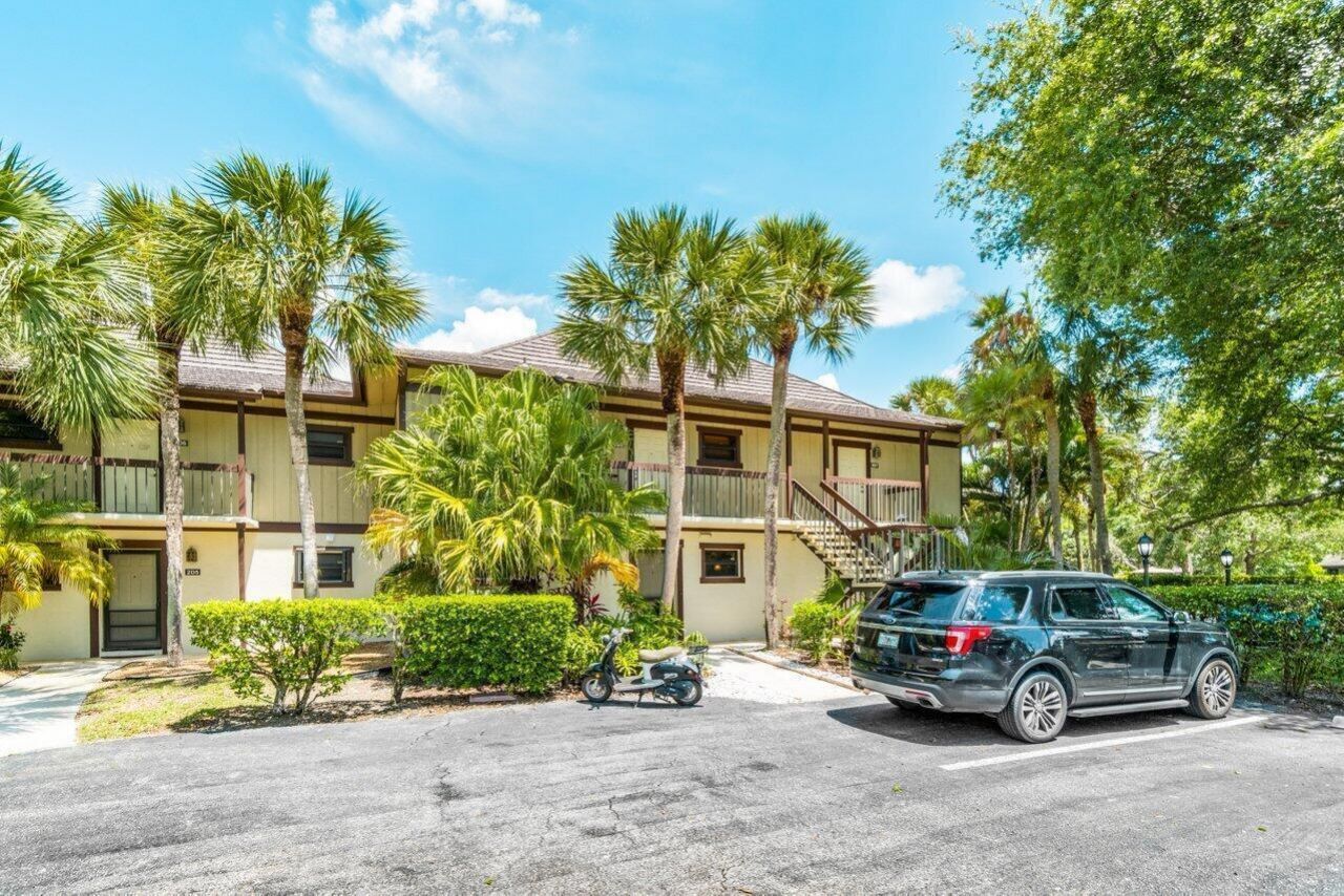 13334 Polo Club Road, Unit 206, Wellington, FL 33414 Photo