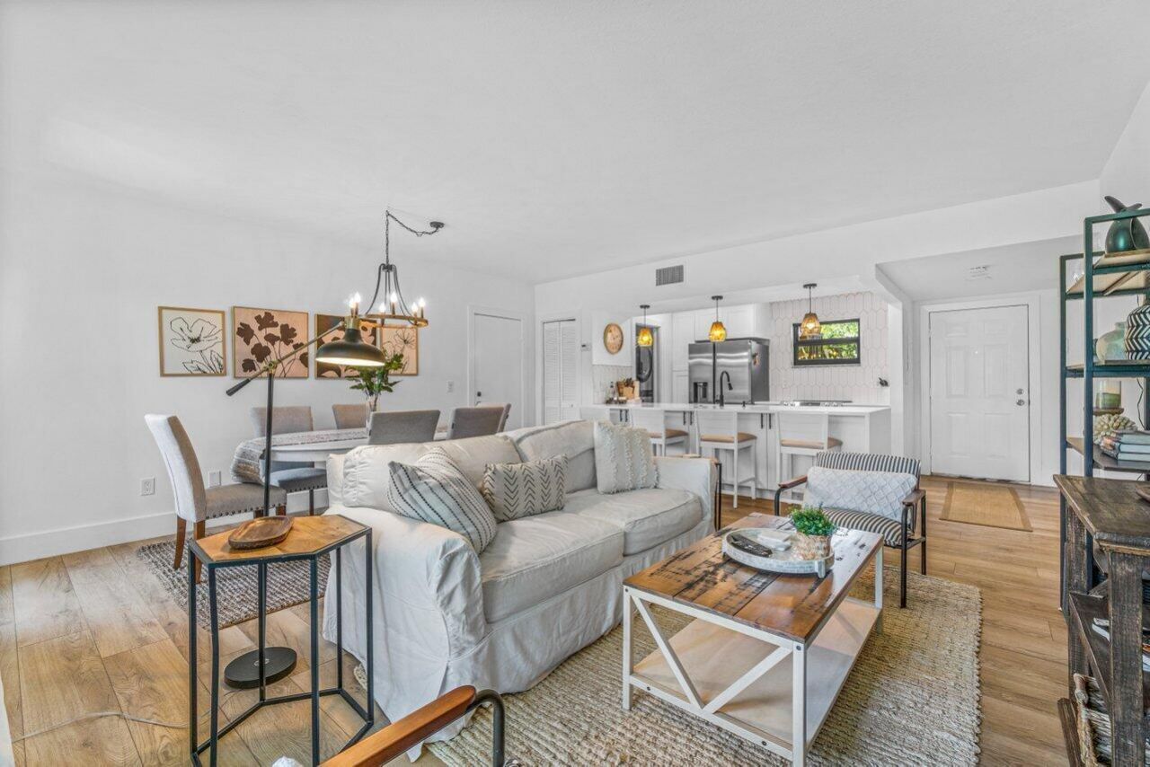 13334 Polo Club Road, Unit 206, Wellington, FL 33414 Photo