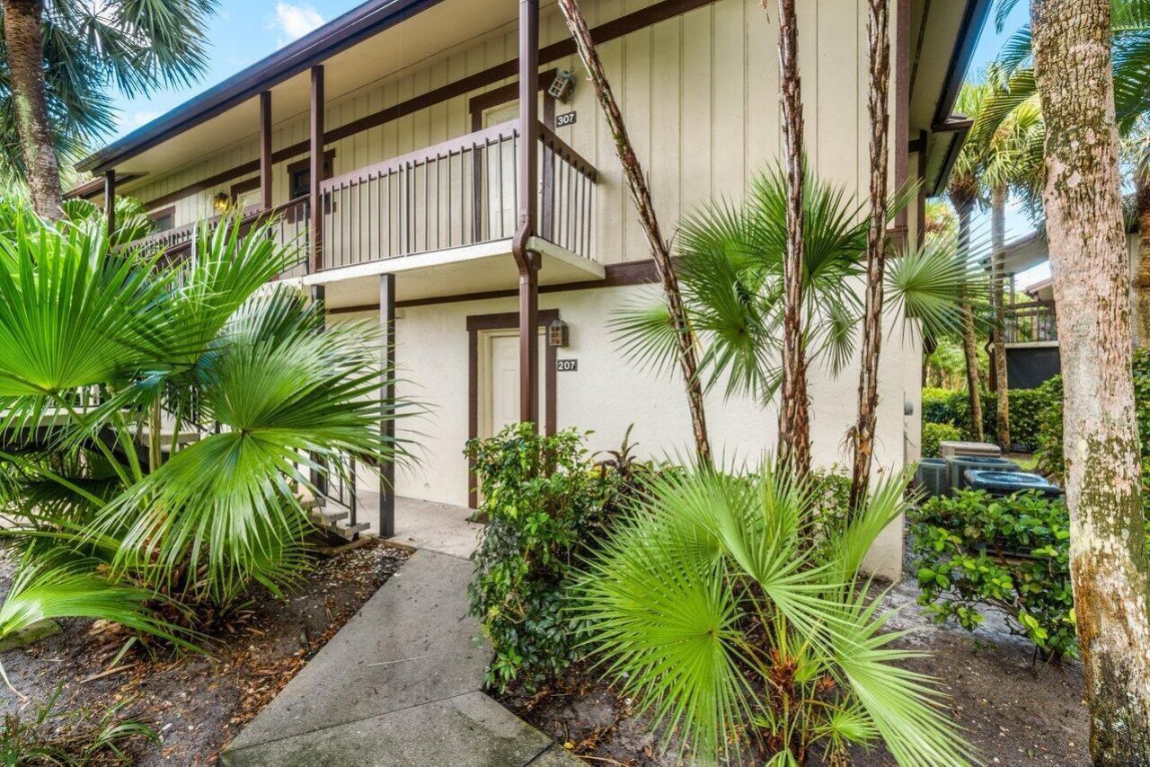 13334 Polo Club Road, Unit 206, Wellington, FL 33414 Photo