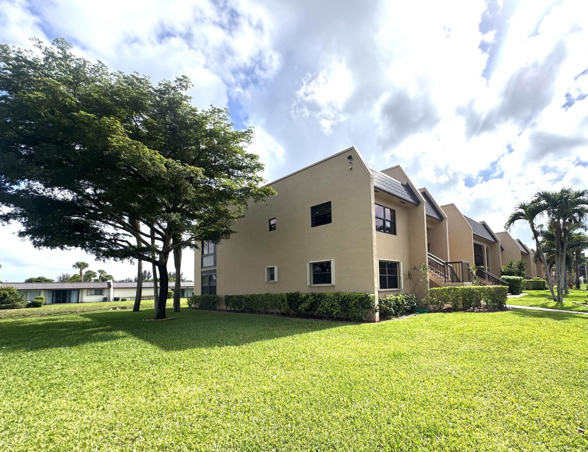 130 Lake Nancy Drive, Unit 101, West Palm Beach, FL 33411 Photo