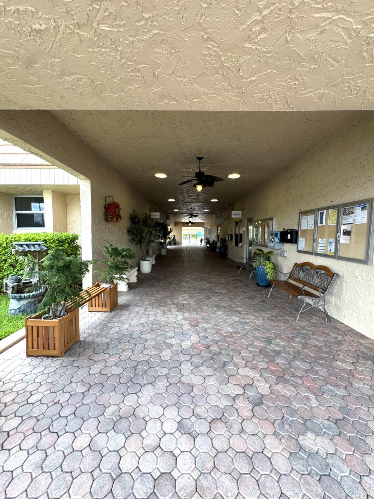 130 Lake Nancy Drive, Unit 101, West Palm Beach, FL 33411 Photo