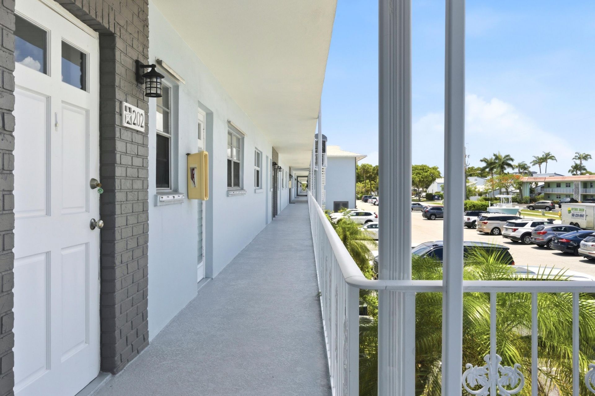 120 Lehane Terrace, Unit 202, North Palm Beach, FL 33408 Photo