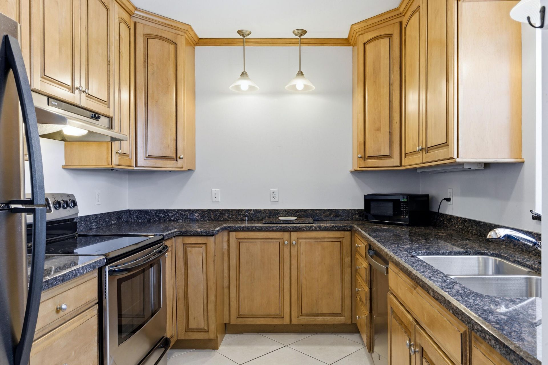 120 Lehane Terrace, Unit 202, North Palm Beach, FL 33408 Photo