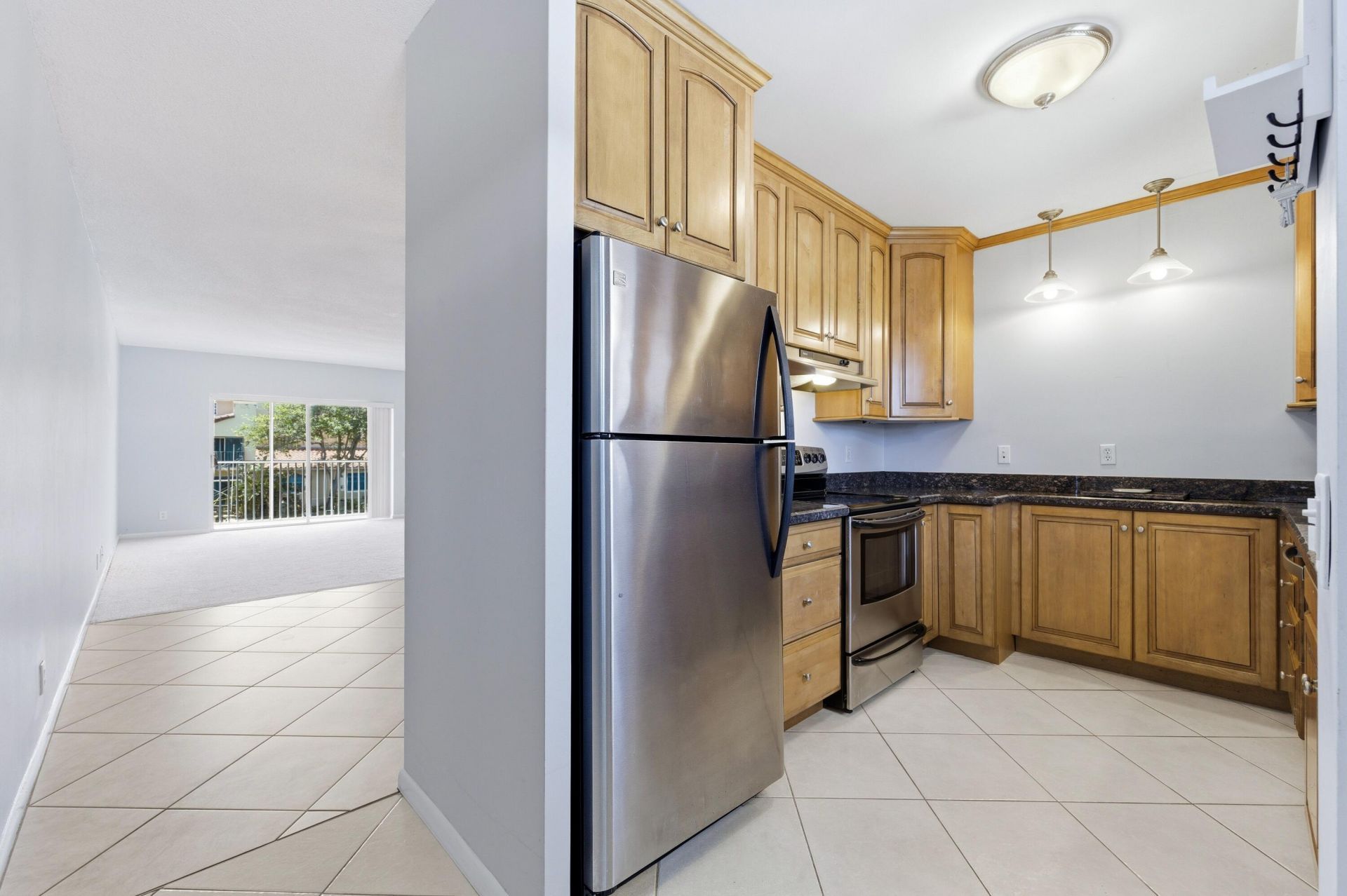 120 Lehane Terrace, Unit 202, North Palm Beach, FL 33408 Photo