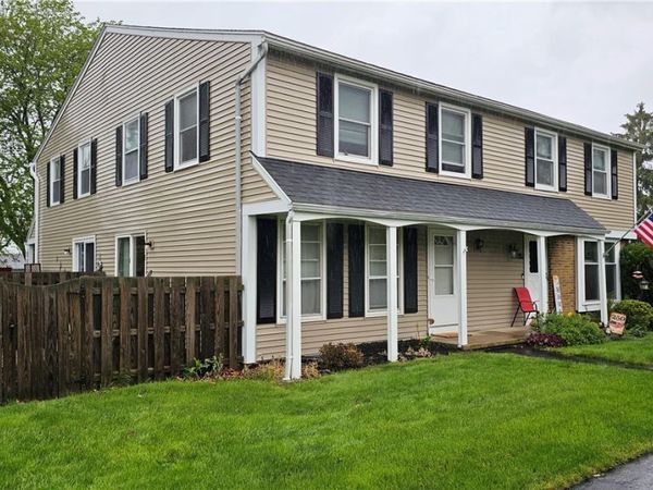61 Springwood Drive , Webster, NY 14580