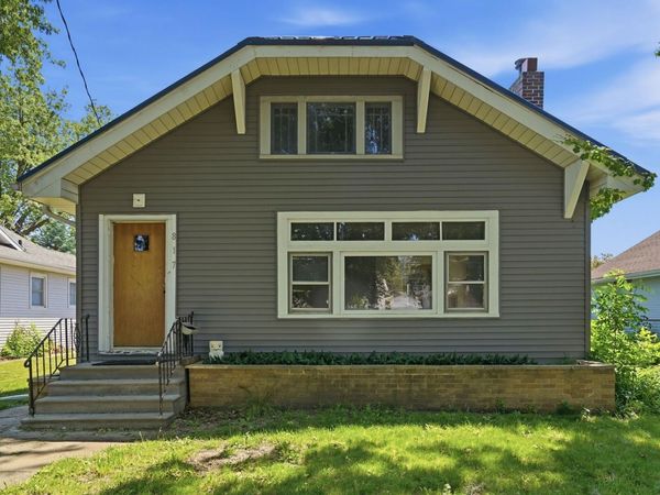 817 Western Avenue, Waterloo, IA 50702