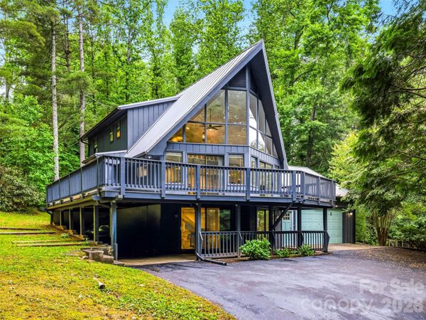 70 Skyline Drive, Hendersonville, NC 28791