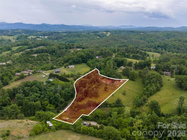 21 Joy Hughes Lane , Leicester, NC 28748