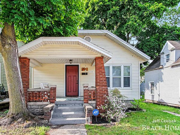 14 Ann Street NW, Grand Rapids, MI 49505