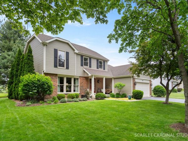27w180 Chestnut Lane , Winfield, IL 60190