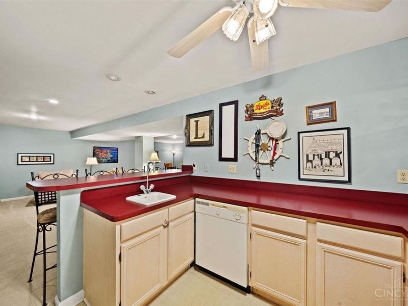 2630 Cyclorama Drive, Cincinnati, OH 45211 Photo 27