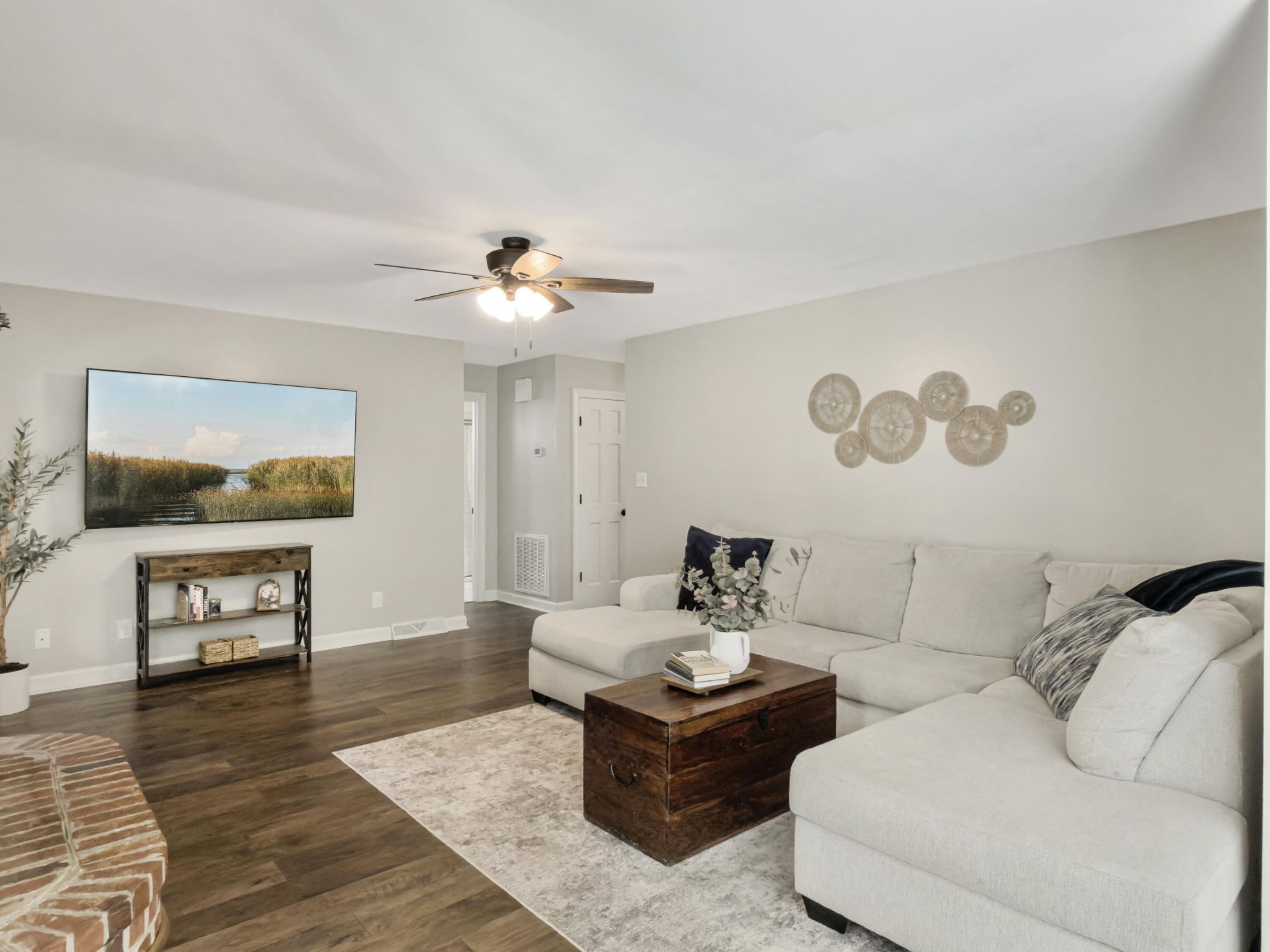 1105 Quenby Lane Photo 9