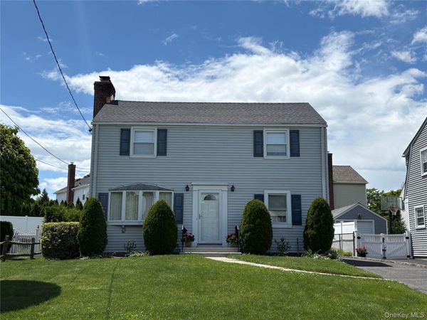 21 Hayes Drive , Eastchester, NY 10709