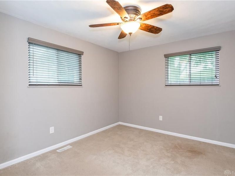 6642 Southern Vista Drive, Enon Vlg, OH 45323 Photo 13