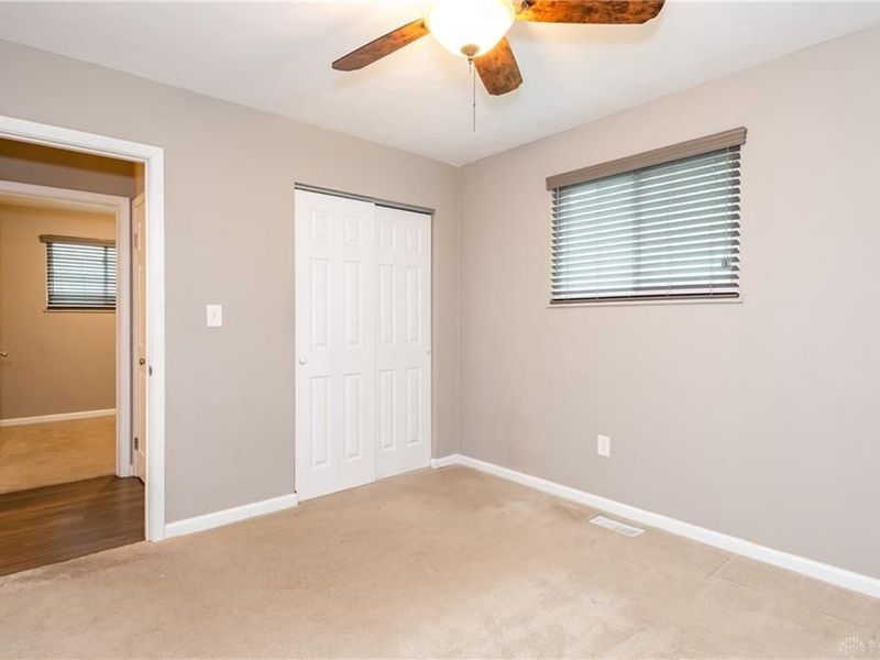 6642 Southern Vista Drive, Enon Vlg, OH 45323 Photo 14