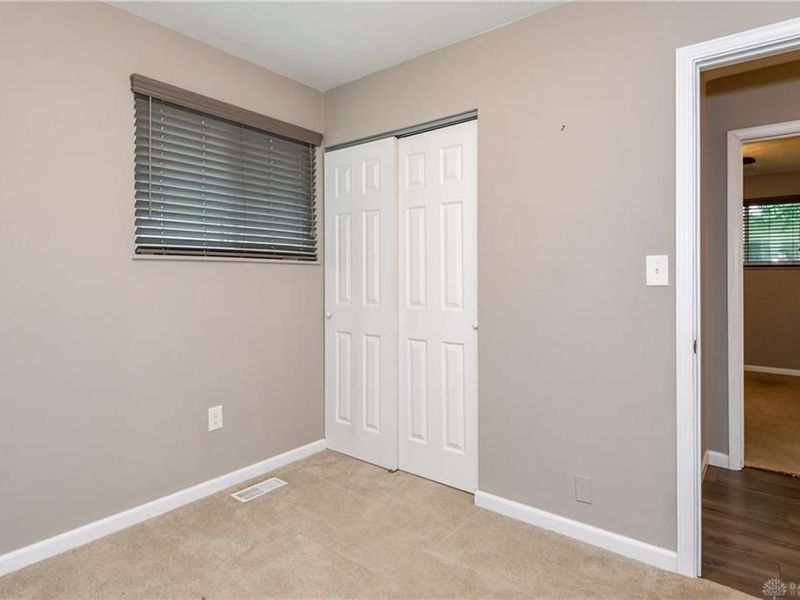 6642 Southern Vista Drive, Enon Vlg, OH 45323 Photo 17
