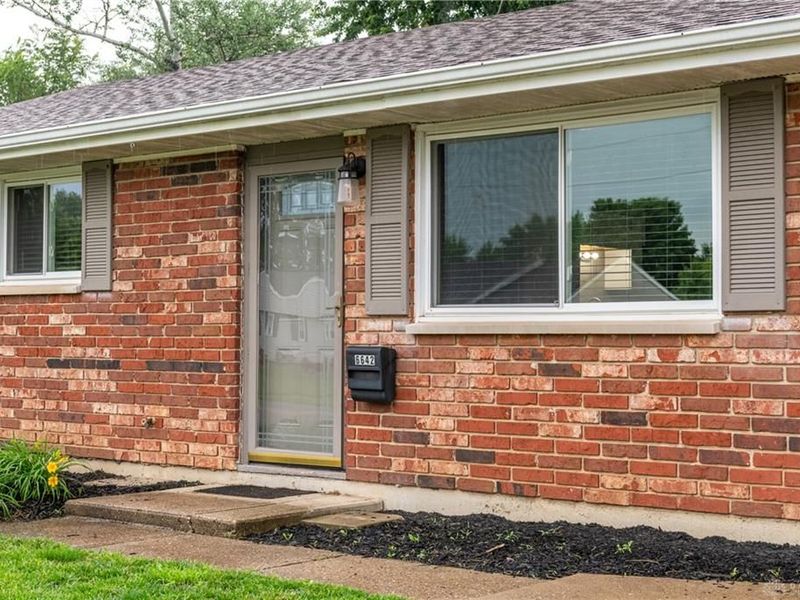 6642 Southern Vista Drive, Enon Vlg, OH 45323 Photo 4