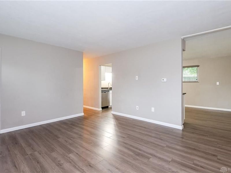6642 Southern Vista Drive, Enon Vlg, OH 45323 Photo 8
