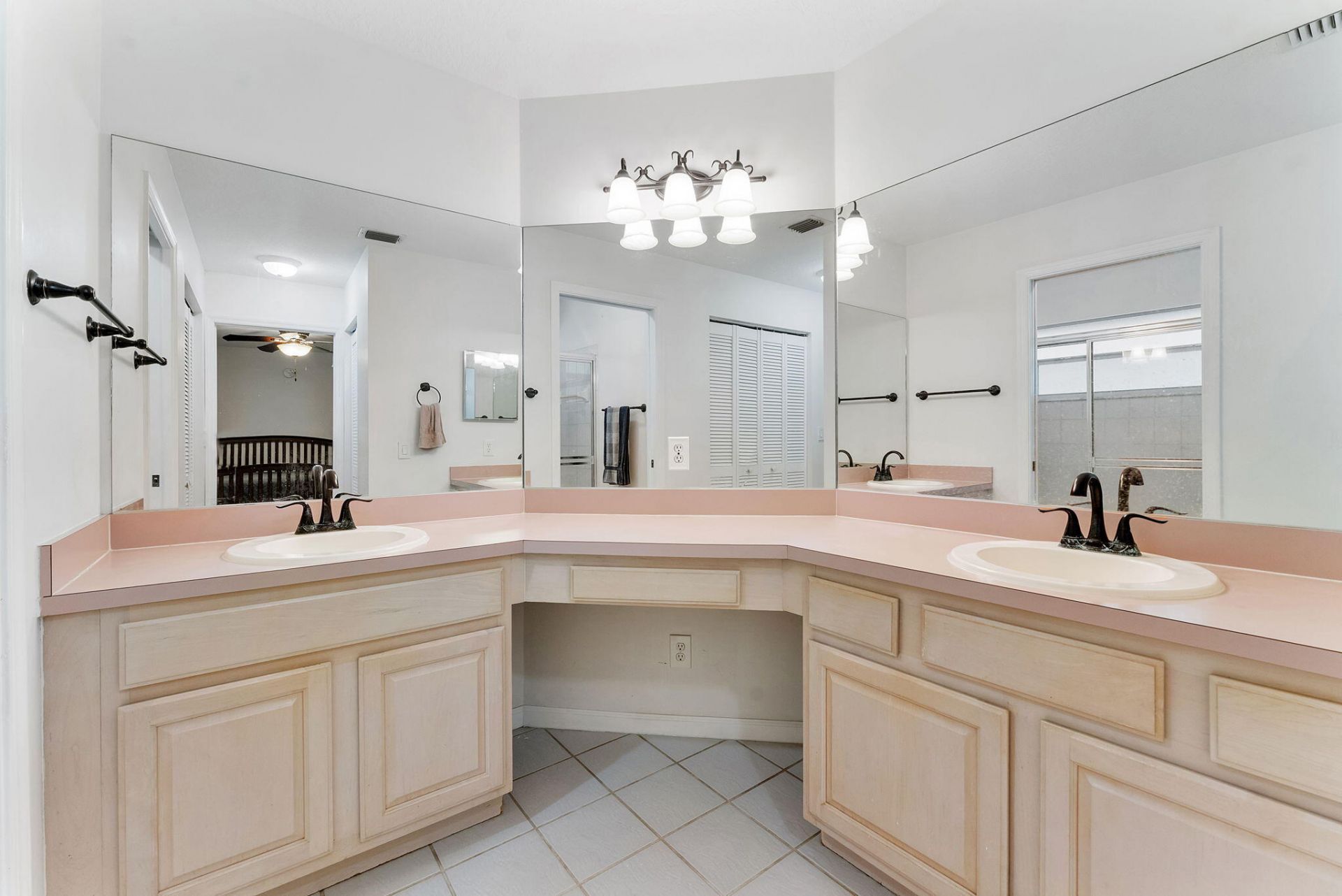 112 Laurel Way, Royal Palm Beach, FL 33411 Photo