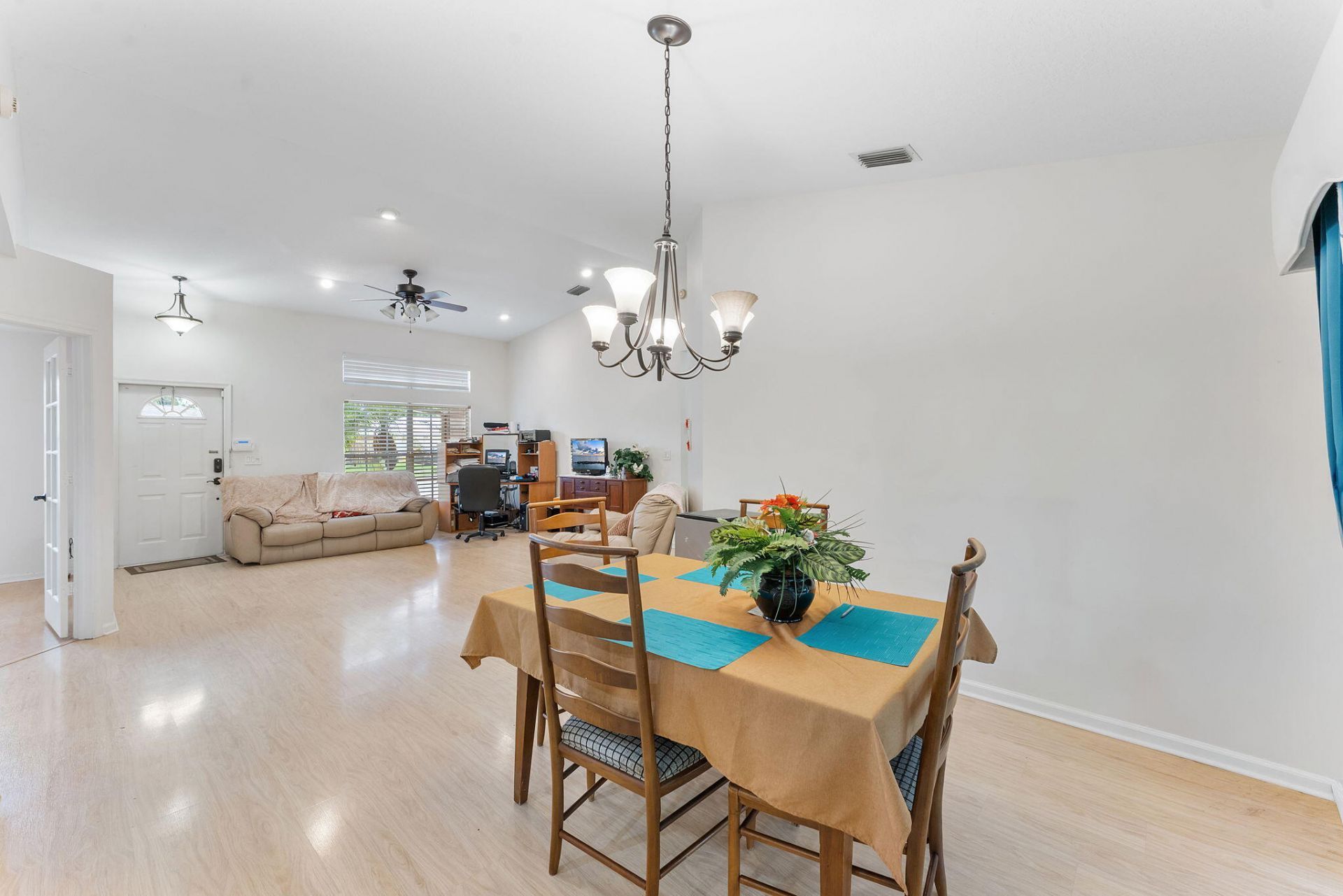 112 Laurel Way, Royal Palm Beach, FL 33411 Photo