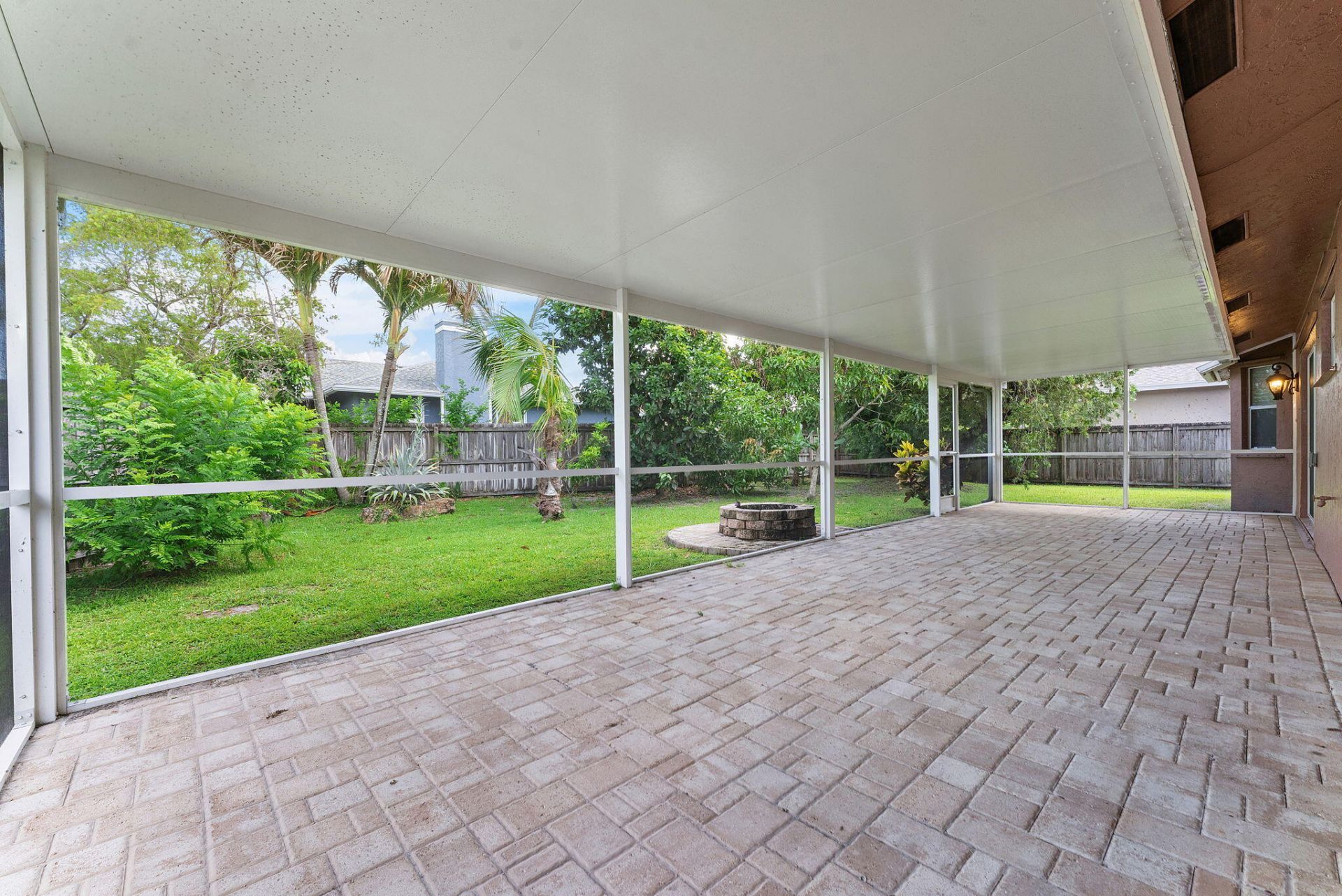 112 Laurel Way, Royal Palm Beach, FL 33411 Photo