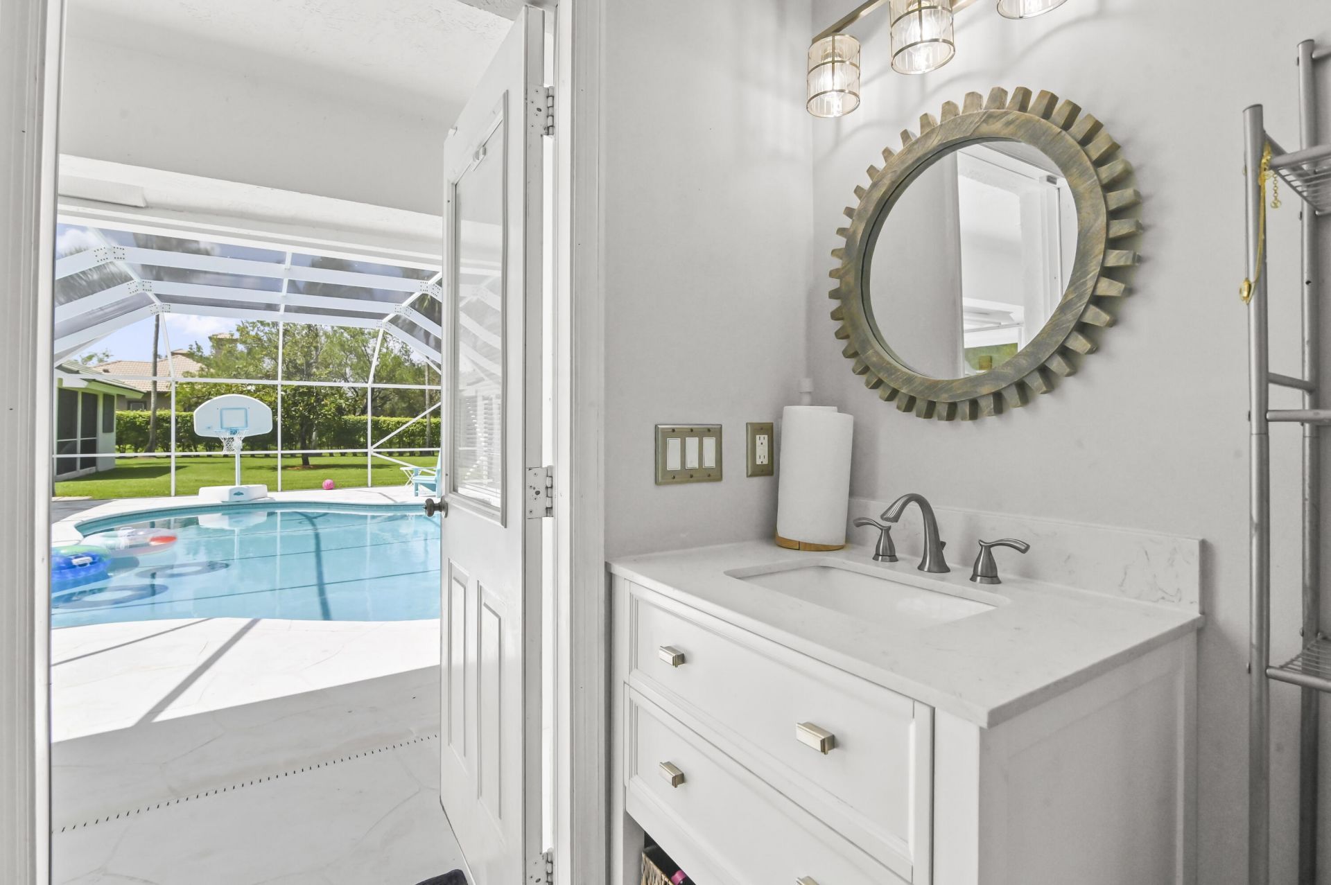 5637 Lago Del Sol Drive, Lake Worth, FL 33449 Photo