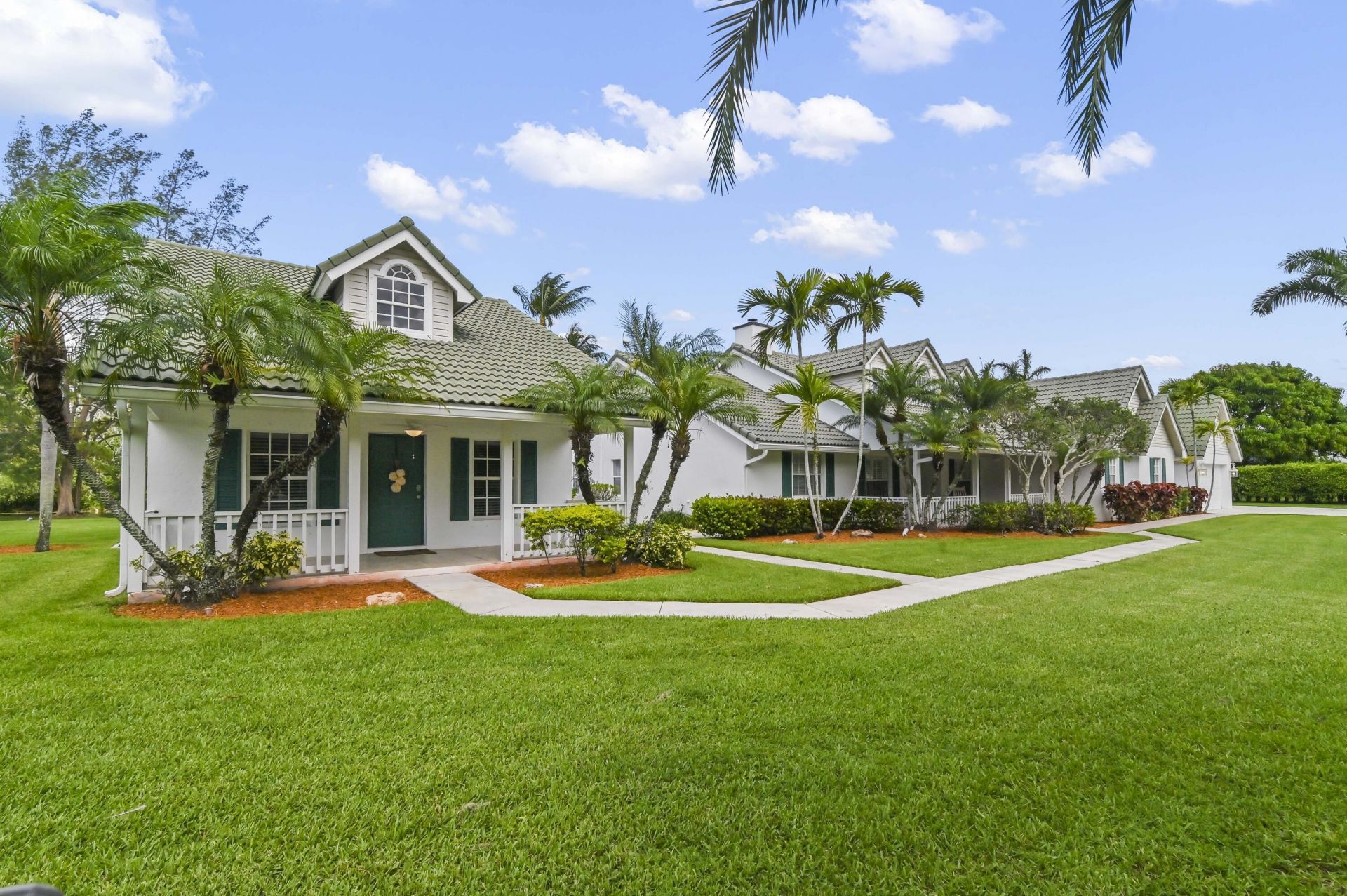 5637 Lago Del Sol Drive, Lake Worth, FL 33449 Photo