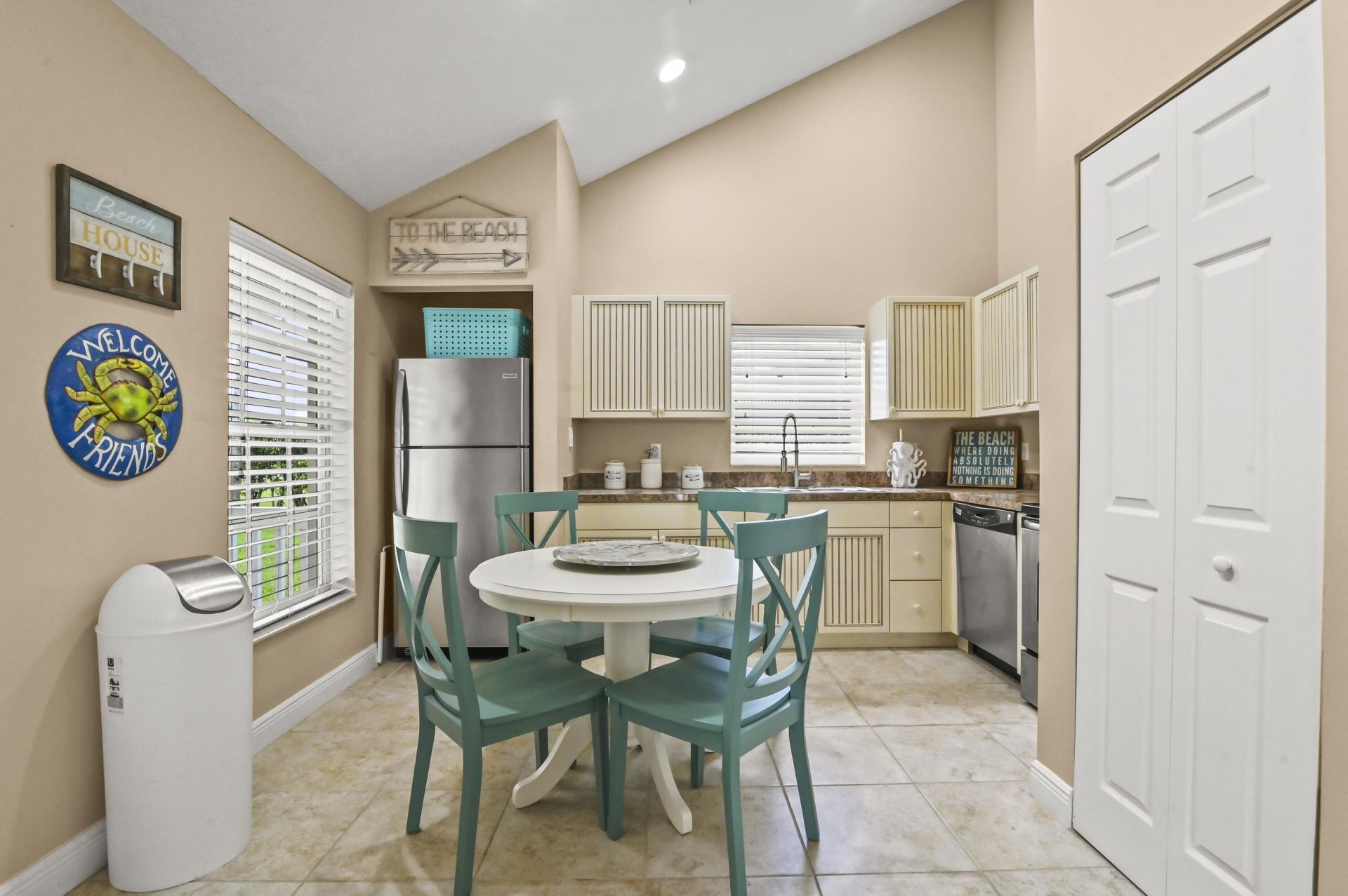 5637 Lago Del Sol Drive, Lake Worth, FL 33449 Photo