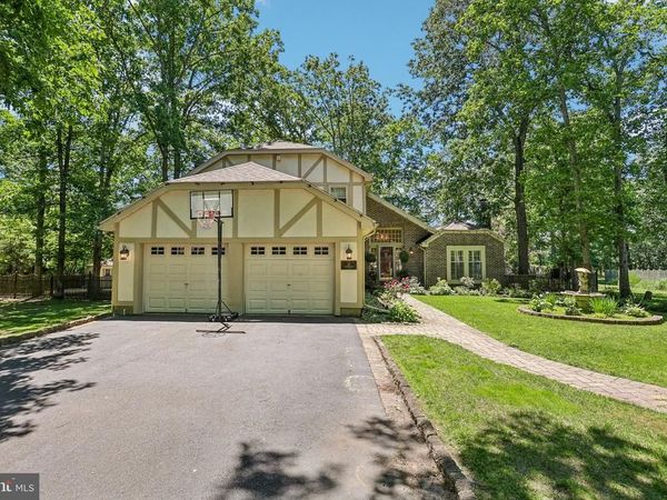 10 WINFIELD DRIVE, BERLIN, NJ 08009