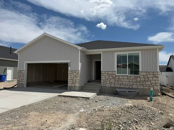 220 W 550 N, Smithfield, UT 84335