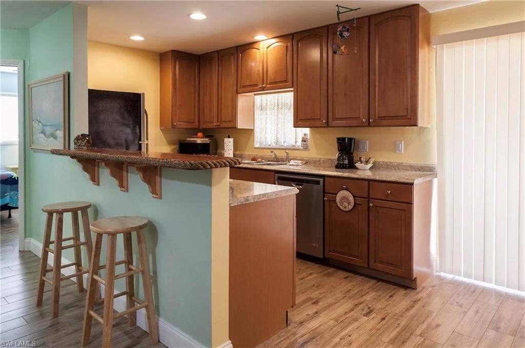 11093 Kelly Rd, Fort Myers, FL 33908 Photo
