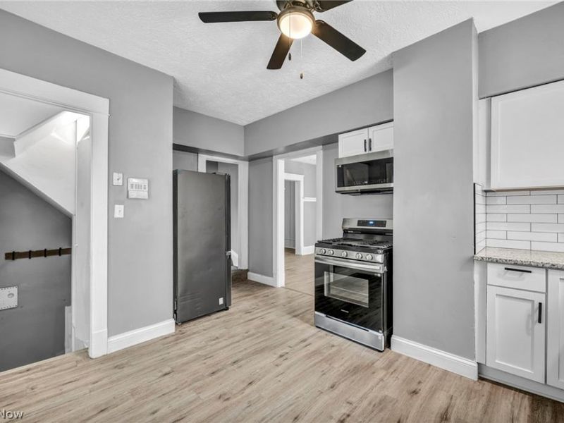 3250 W 99th Street, Cleveland, OH 44102 Photo 14