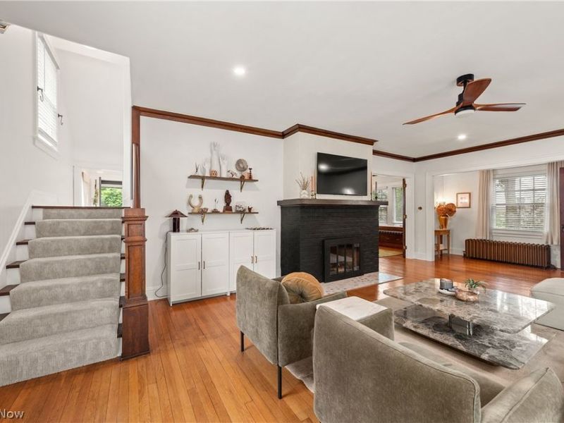 1450 Waterbury Road, Lakewood, OH 44107 Photo 12