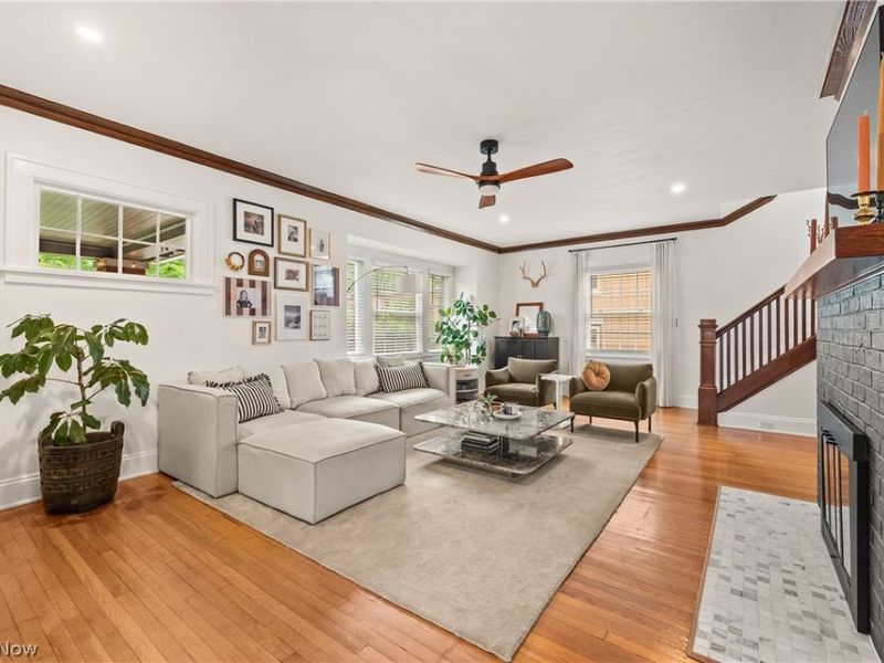 1450 Waterbury Road, Lakewood, OH 44107 Photo 9