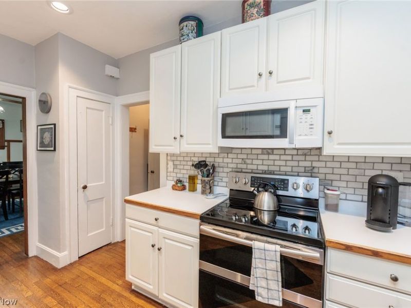 2168 Cottage Grove Drive, Cleveland Heights, OH 44118 Photo 12
