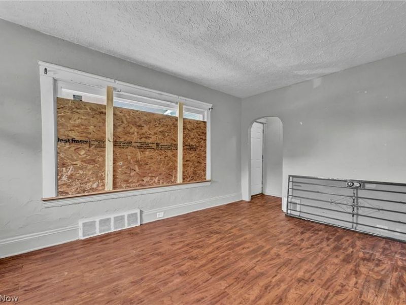 1011 East 140, Cleveland, OH 44110 Photo 14