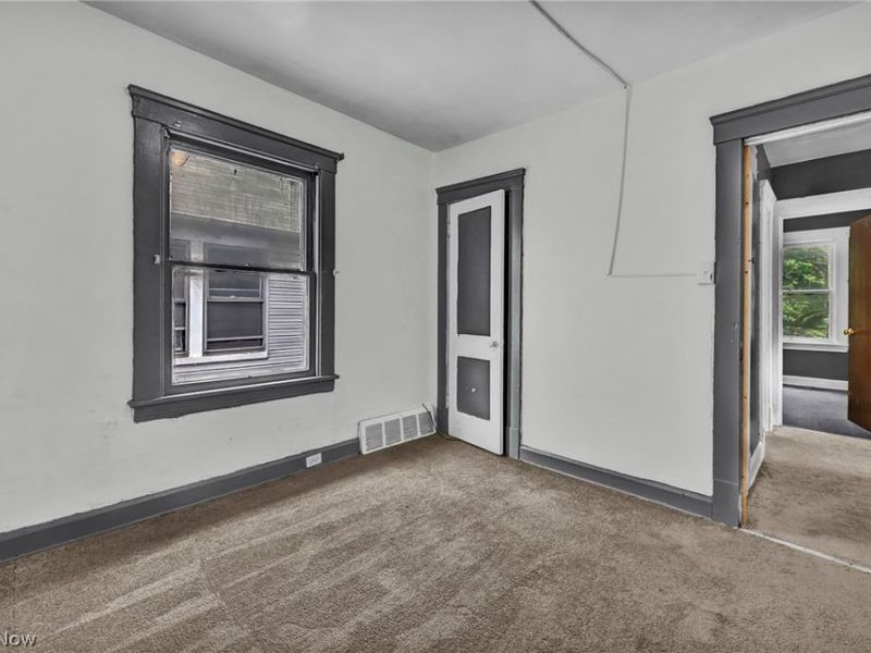 1011 East 140, Cleveland, OH 44110 Photo 33