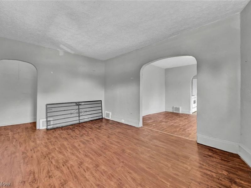 1011 East 140, Cleveland, OH 44110 Photo 8