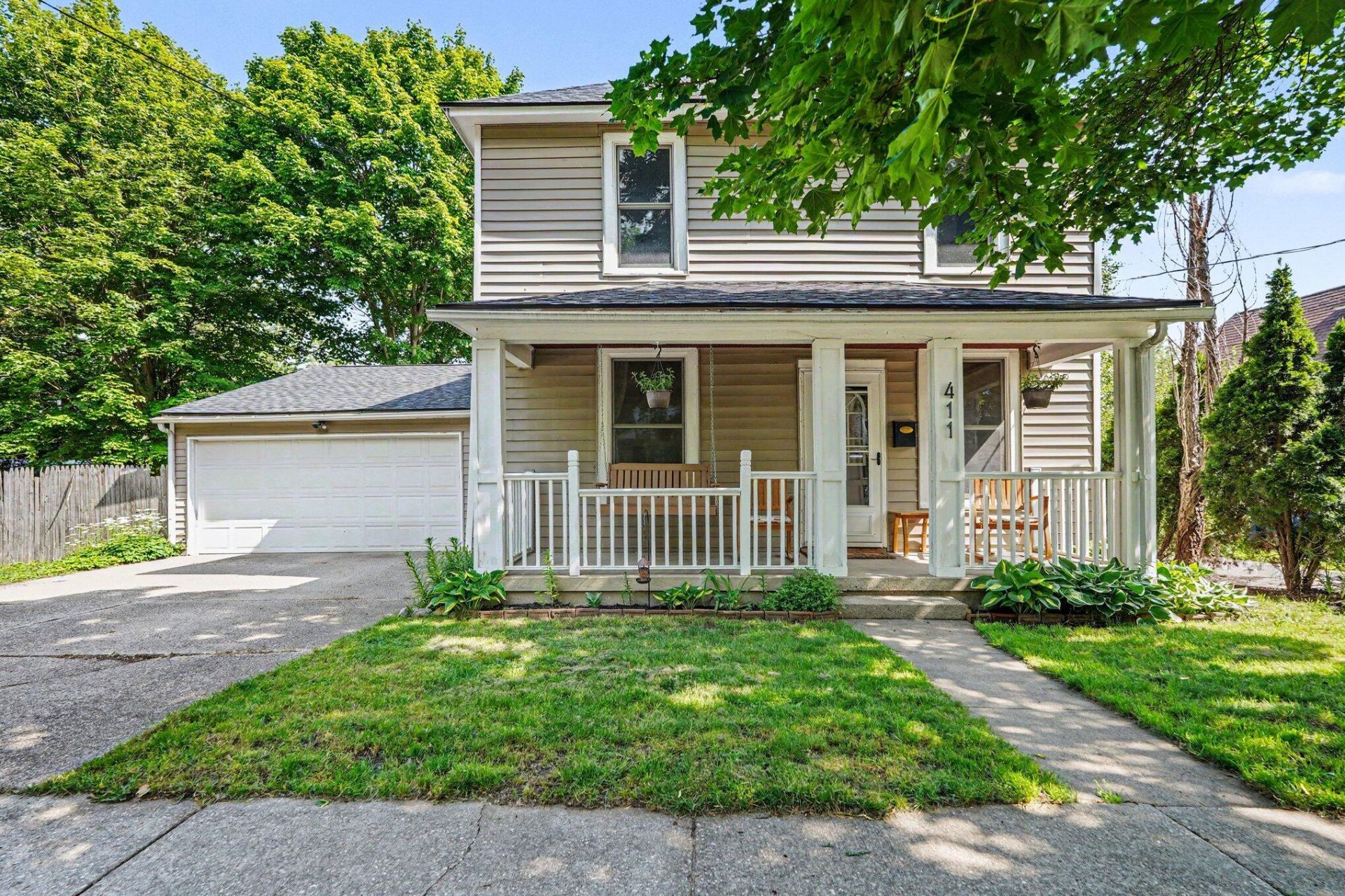 411 Curtis Street Ne, Grand Rapids, MI 49505 Main Photo