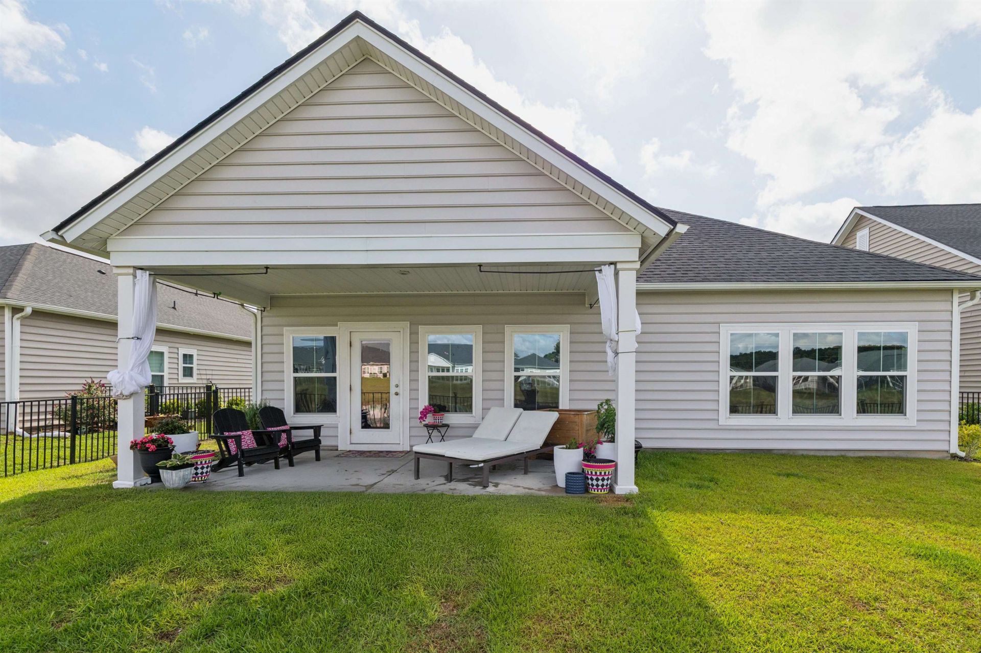 4038 Da Vinci Dr. Photo 5