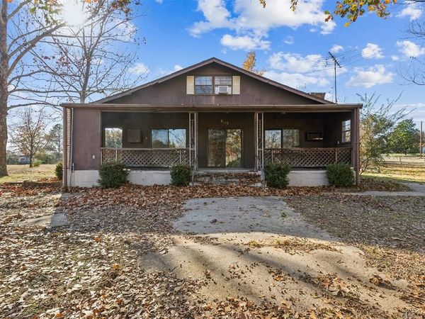 4820 Looney Lane, Cleburne, TX 76031