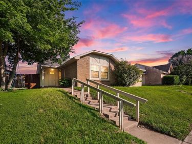 7254 Pineberry Road, Dallas, TX 75249
