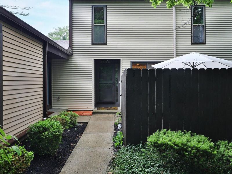 3130 Rivermill Drive, Unit 2, Columbus, OH 43220 Photo 2