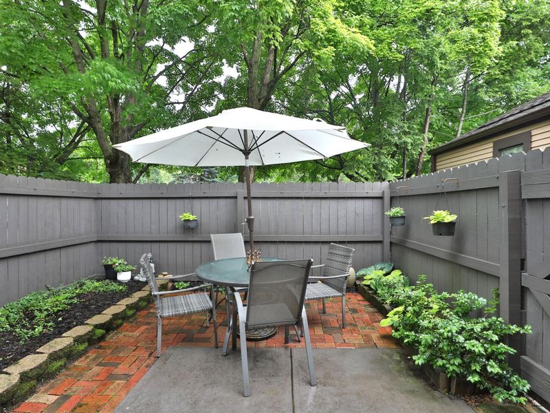 3130 Rivermill Drive, Unit 2, Columbus, OH 43220 Photo 34