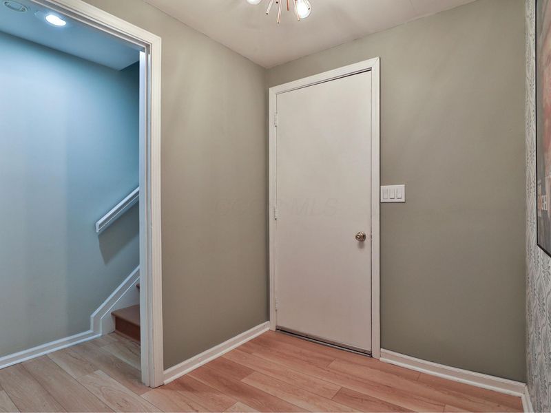 3130 Rivermill Drive, Unit 2, Columbus, OH 43220 Photo 35