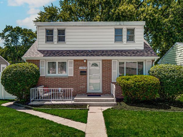 1545 S 4th Avenue , Kankakee, IL 60901
