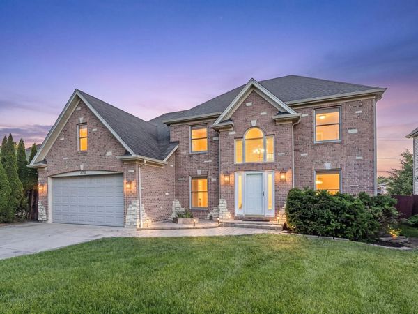 270 E Armitage Avenue , Addison, IL 60101
