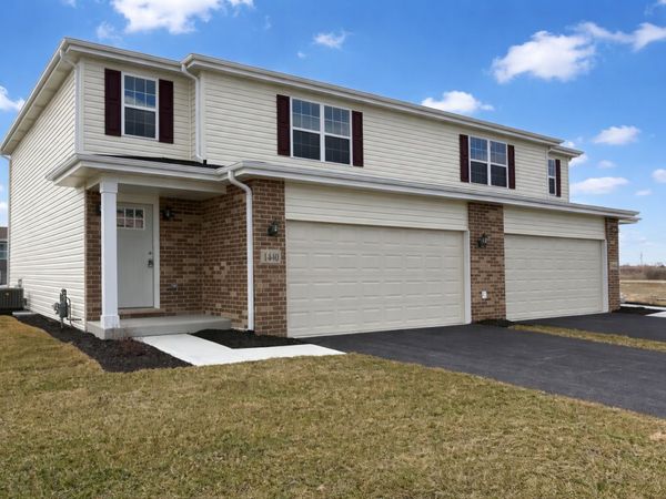 1440 Somerset Drive , Beecher, IL 60401